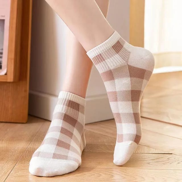 Wholesale cotton socks